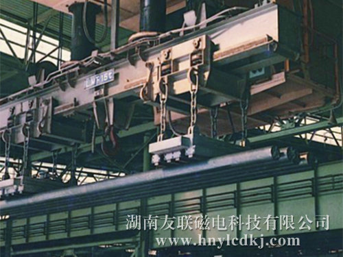 MW92系列吊運型材用 小鋼坯、鋼錠起吊用電磁鐵